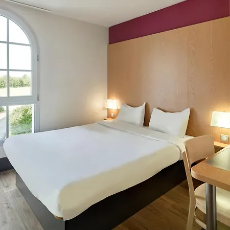 Pres De Disneyland Paris Hotel 2*